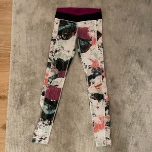 Lululemon multiprint legging